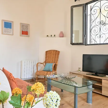 T2 Cosy Avec Clim Cour Charme & Fraicheur A Apartamento *