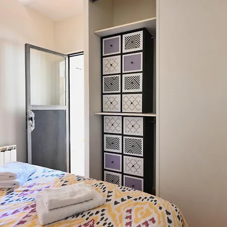 T2 Cosy Avec Clim Cour Charme & Fraicheur A