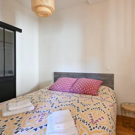 T2 Cosy Avec Clim Cour Charme & Fraicheur A * Nimes