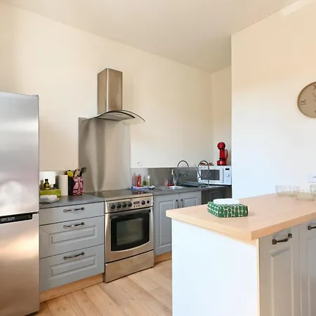 Apartamento T2 Cosy Avec Clim Cour Charme & Fraicheur A
